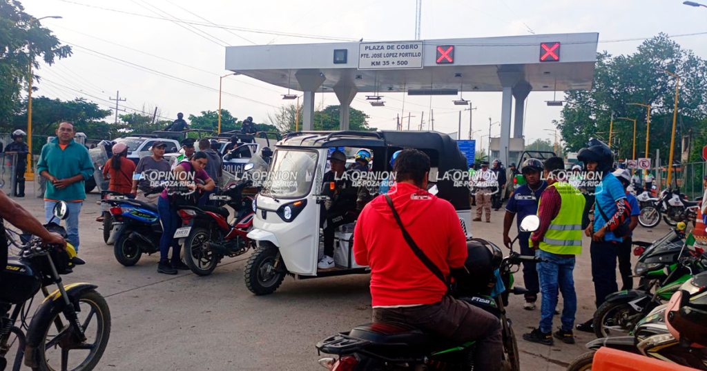Policías antimotines toman control del puente JOLOPO