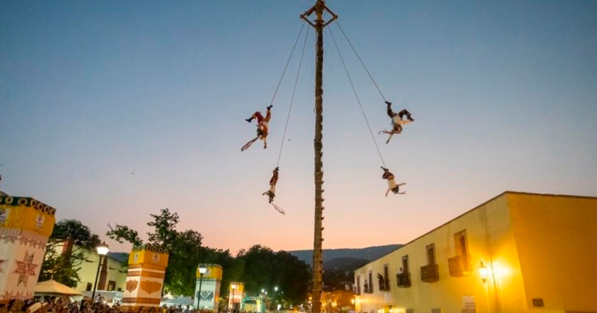 Voladores, eje principal de la riqueza ancestral