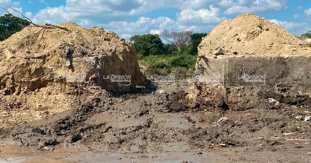 Riesgo de otra inundación en Gaviotas por aberturas en muro de contención Riesgo de otra inundación en Gaviotas por aberturas en muro de contención