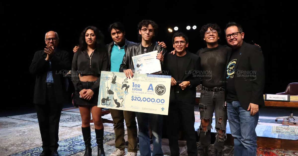 "El Reloj Descompuesto de Teté” triunfa en el Festival de Teatro Universitario