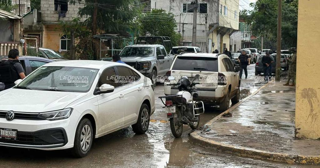 Amplio despliegue de autoridades tras supuesto allanamiento Amplio despliegue de autoridades tras supuesto allanamiento