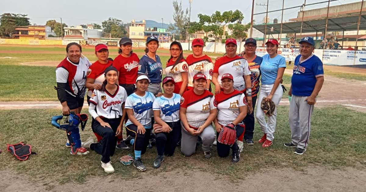 Aceiteras se coronan campeón invicto del playoff