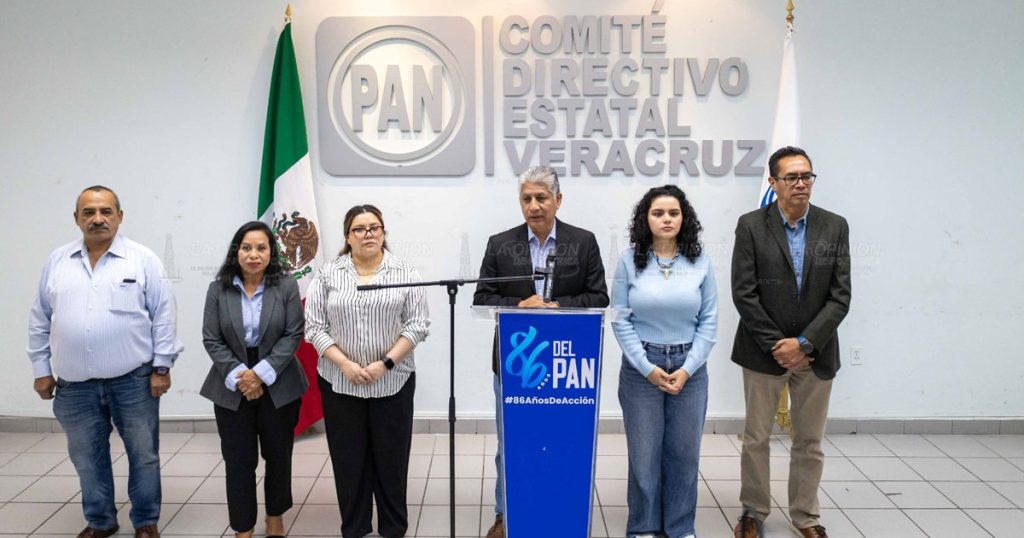 PAN Veracruz exige justicia por el asesinato de Carlos Manzo y el fin de la violencia contra quienes alzan la voz PAN Veracruz exige justicia por el asesinato de Carlos Manzo y el fin de la violencia contra quienes alzan la voz