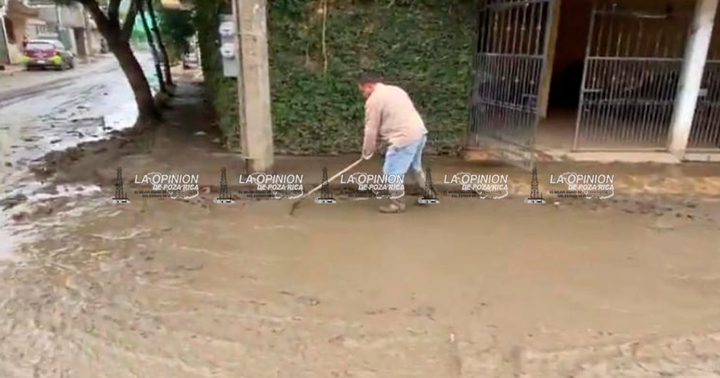 En Las Gaviotas siguen pidiendo desazolve y limpieza de calles
