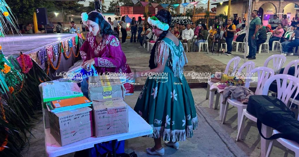 Cumplió las expectativas la Fiesta del huapango de Amatlán Cumplió las expectativas la Fiesta del huapango de Amatlán