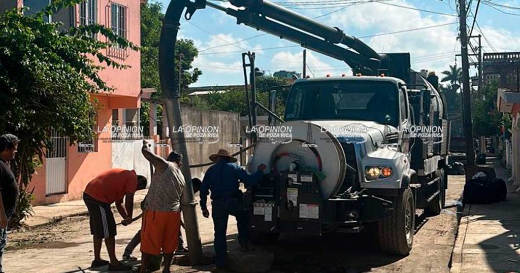 Llegan 10 camiones Vactor para desazolve de drenajes en las colonias