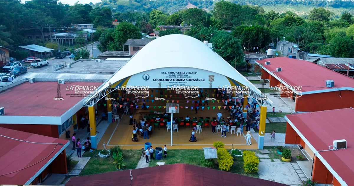 Inauguran domo escolar en primaria Leona Vicario