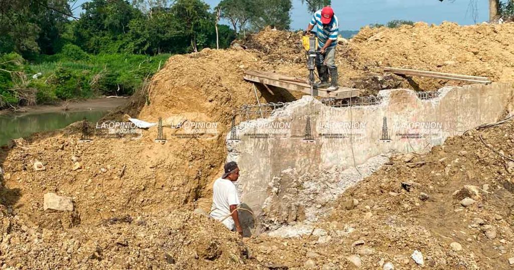 Inicia CONAGUA reconstrucción del muro en Las Gaviotas Inicia CONAGUA reconstrucción del muro en Las Gaviotas