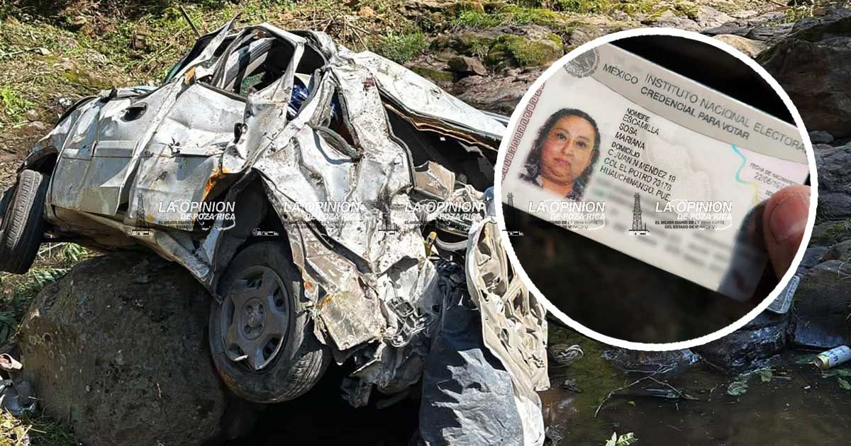 Mujer cae con su vehículo a un barranco de 35 metros Mujer cae con su vehículo a un barranco de 35 metros