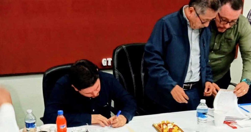 Realizan primera reunión de entrega-recepción Realizan primera reunión de entrega-recepción