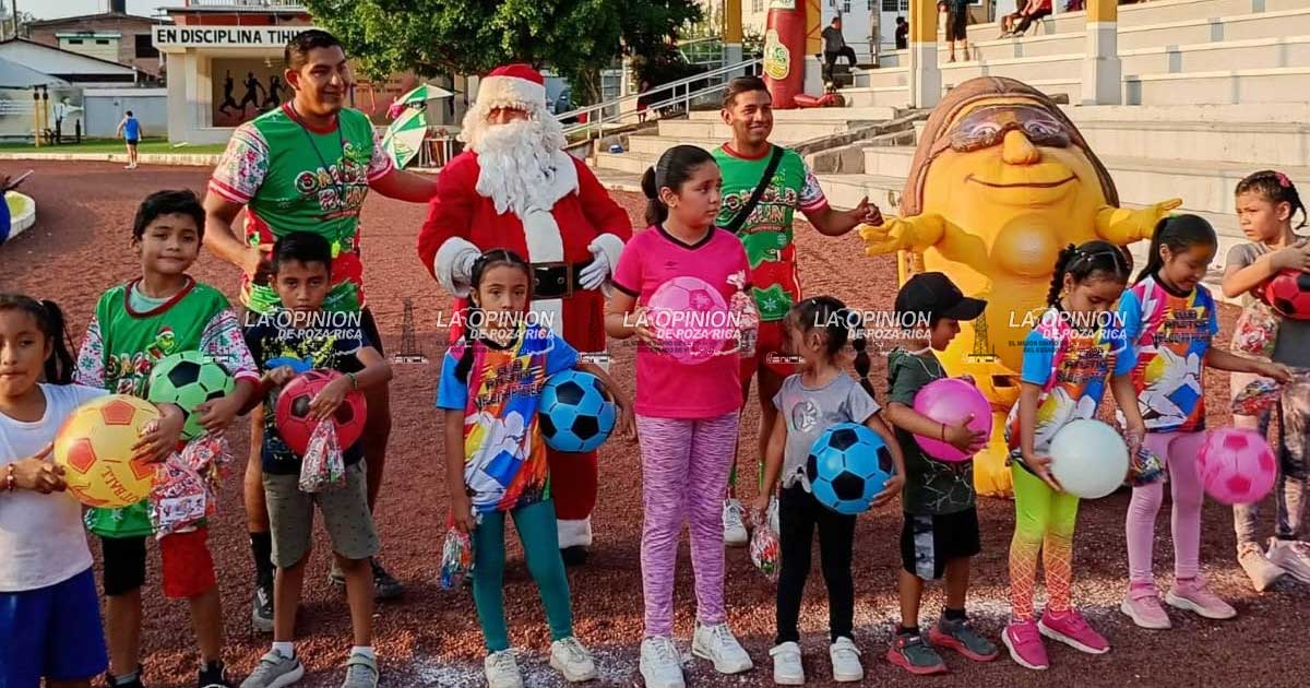 Deporte y solidaridad con Carrera Atlética Navideña Deporte y solidaridad con Carrera Atlética Navideña