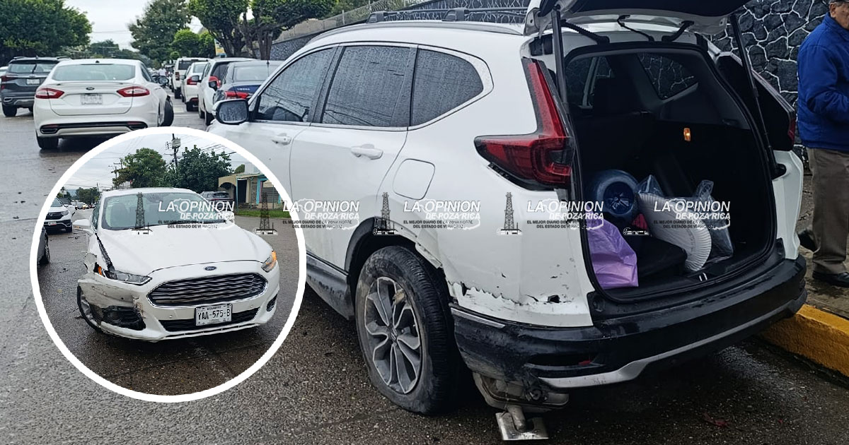 Ford destroza una Honda en la 20 de Noviembre