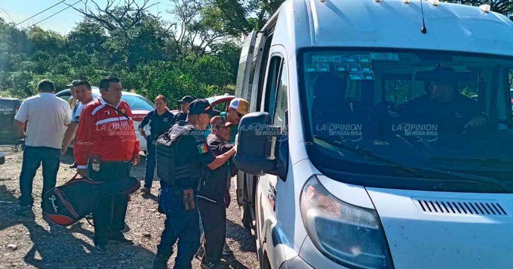 Cuatro lesionados en aparatoso choque Cuatro lesionados en aparatoso choque
