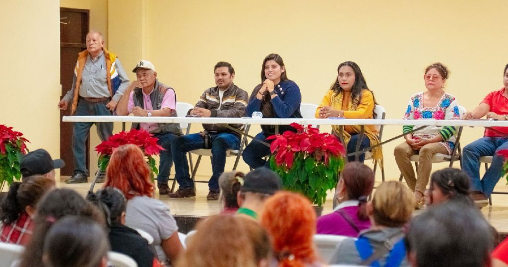 Adanely Rodríguez reafirma su compromiso con el comercio local para mantener el orden y la organización de este sector Adanely Rodríguez reafirma su compromiso con el comercio local para mantener el orden y la organización de este sector