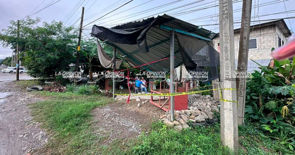 Socavón alerta a familias de Zacate Colorado Socavón alerta a familias de Zacatecas Colorado