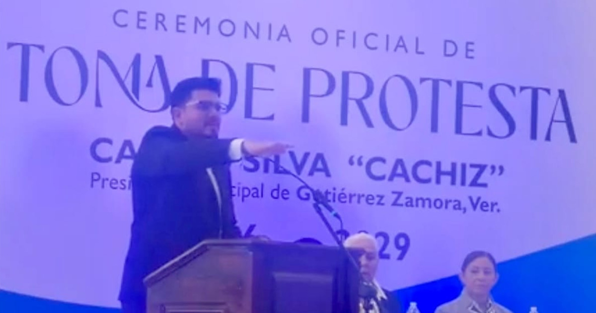 Carlos Silva “Cachiz” asume la presidencia municipal de Gutiérrez Zamora Carlos Silva “Cachiz” asume la presidencia municipal de Gutiérrez Zamora