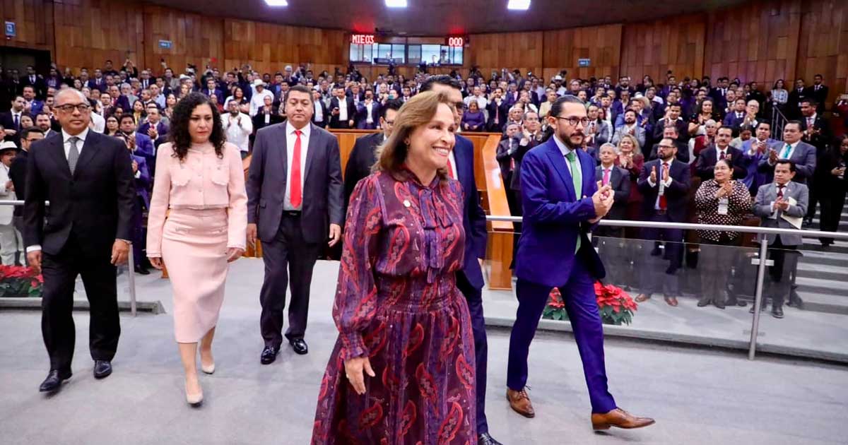 CUESTIONAN A ROCÍO NAHLE CUESTIONAN A ROCÍO NAHLE