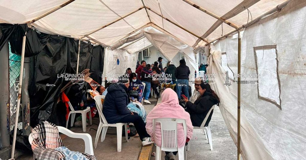 Al intemperie pasarán el fin de año familiares de internados del Hospital Regional Al intemperie pasarán el fin de año familiares de internados del Hospital Regional