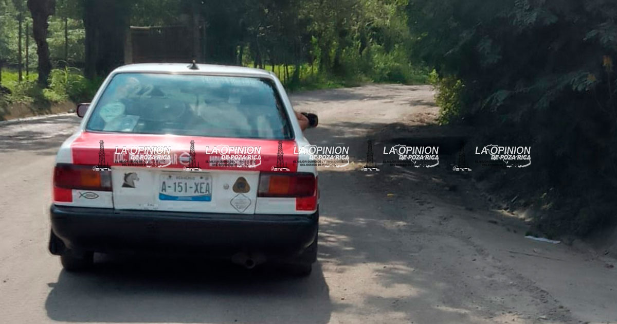 ¡Taxistas abusivos! ¡Taxistas abusivos!