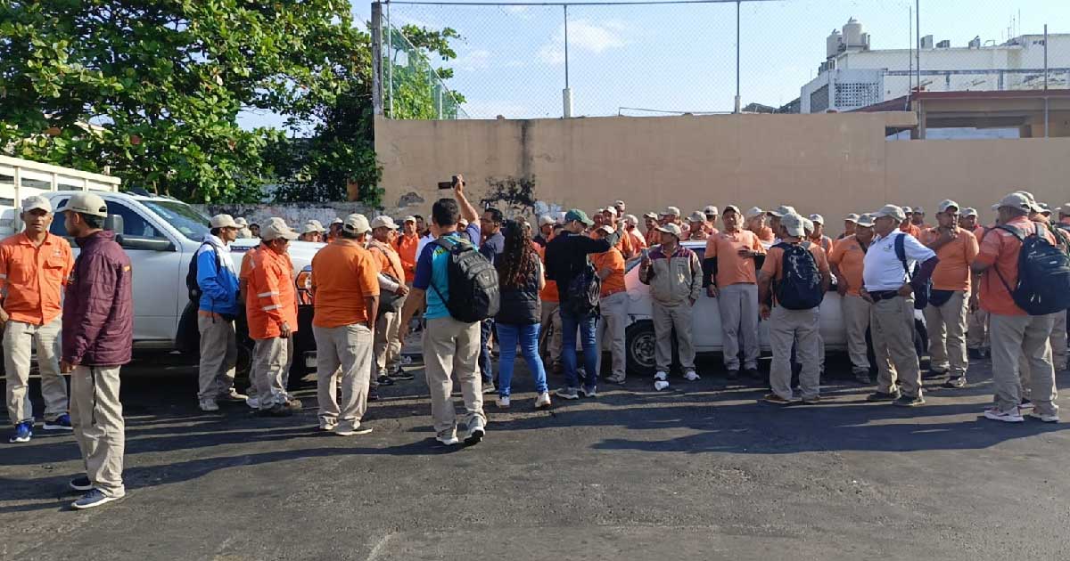 "El colapso por recolección de basura no es culpa nuestra" aseguran trabajadores de Limpia Pública "El colapso por recolección de basura no es culpa nuestra" aseguran trabajadores de Limpia Pública