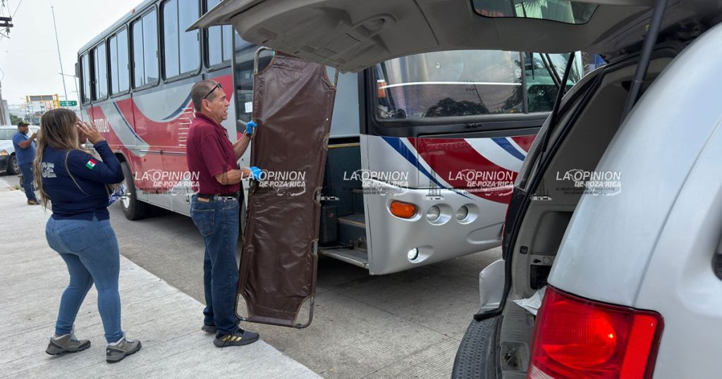 A bordo de autobús Los Tuxtlas fallece persona de la tercera edad en Boca del Río A bordo de autobús Los Tuxtlas fallece persona de la tercera edad en Boca del Río