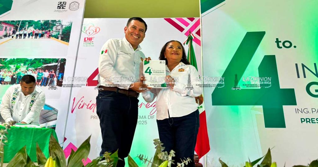 Paulino Salinas rinde su último informe de gobierno