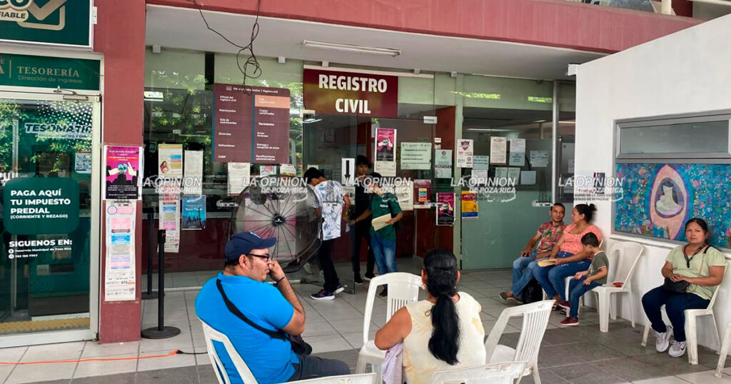 Invitan a tramitar la CURP biométrica en el módulo ubicado en el edificio administrativo Invitan a tramitar la CURP biométrica en el módulo ubicado en el edificio administrativo