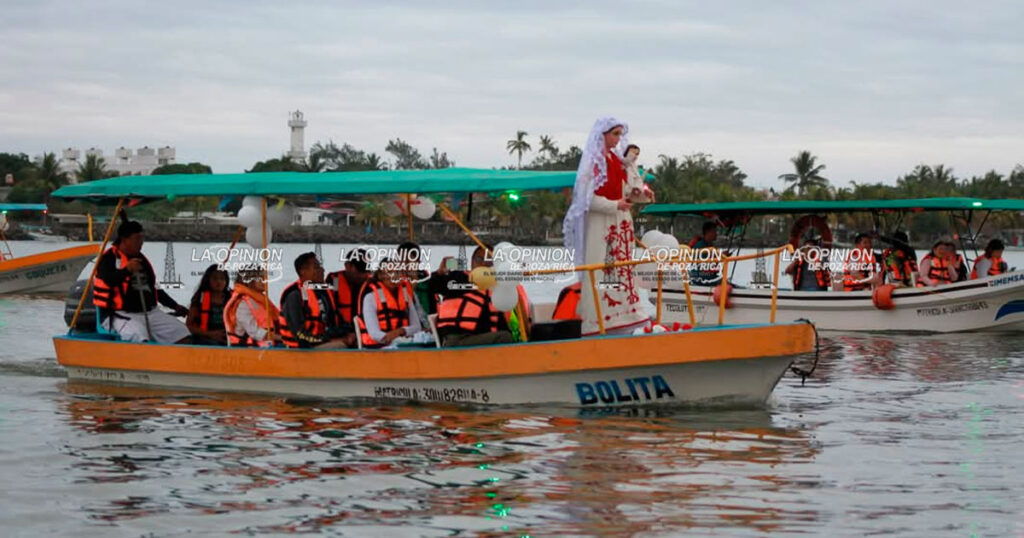 Tecolutla se prepara para celebrar a la Virgen de la Candelaria con su tradicional paseo por el río Tecolutla se prepara para celebrar a la Virgen de la Candelaria con su tradicional paseo por el río