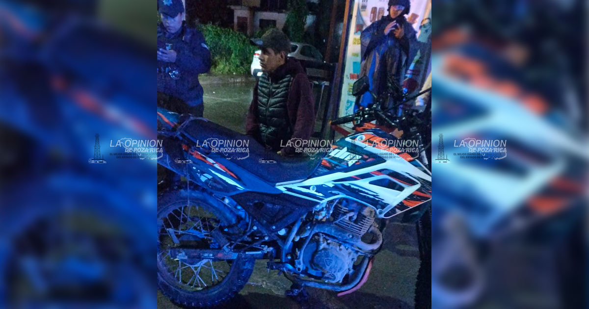 Lesionado en choque de moto contra auto Lesionado en choque de moto contra auto