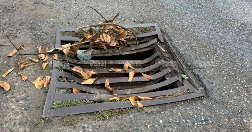 Cayeron de la moto y terminaron lesionadas Cayeron de la moto y terminaron lesionadas