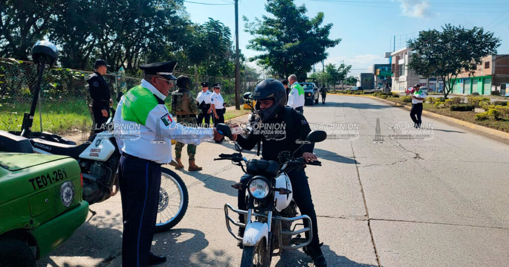 Refuerza Tránsito del Estado operativo “Casco Seguro” Refuerza Tránsito del Estado operativo “Casco Seguro”