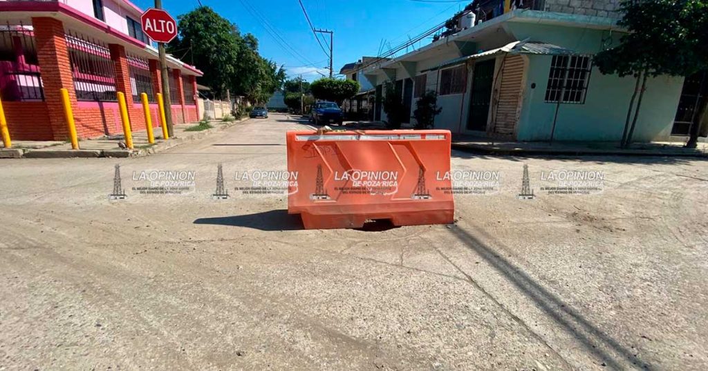 Avanza reconstrucción de drenajes en las zonas afectadas Avanza reconstrucción de drenajes en las zonas afectadas