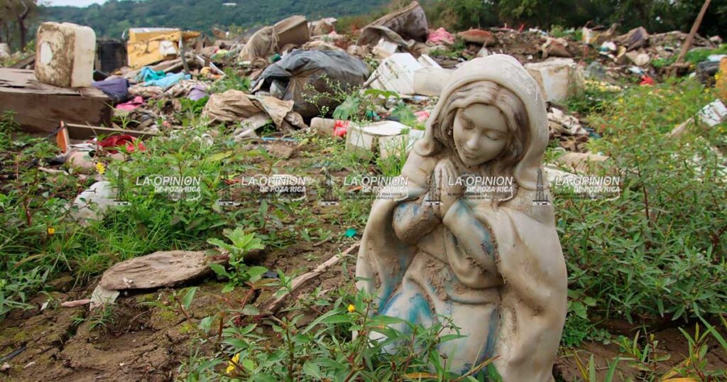 Basurero provisional afecta espacio deportivo en el Campo "Pepe Soto" Basurero provisional afecta espacio deportivo en el Campo "Pepe Soto"