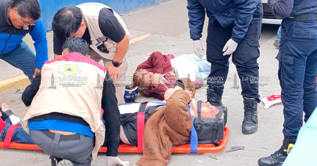 Pareja motorizada terminó hospitalizada Pareja motorizada terminó hospitalizada