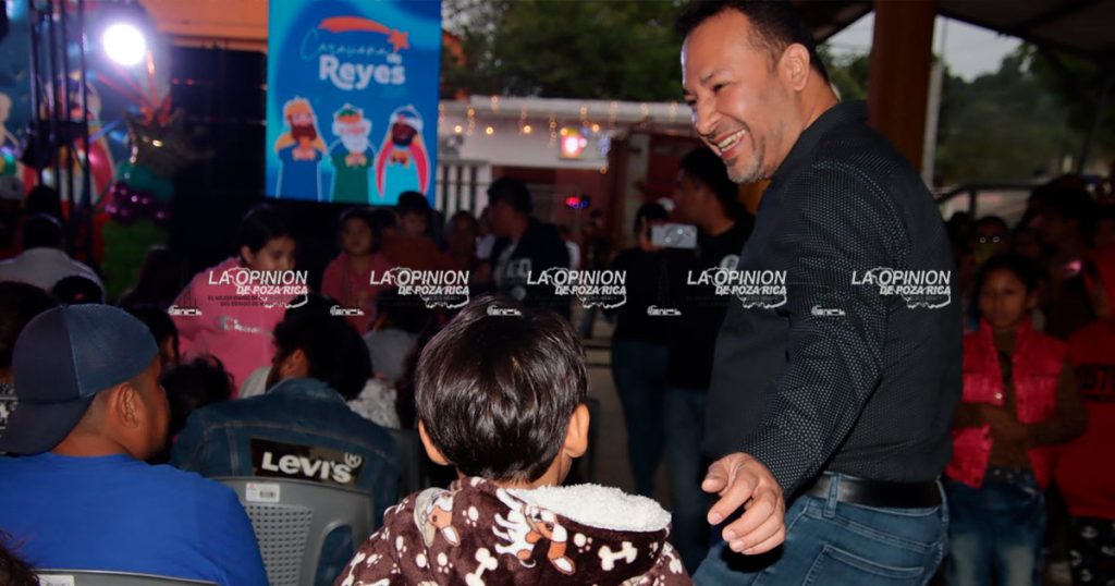 DIF Tihuatlán llevará alegría a las 84 comunidades, a los niños tihuatecos DIF Tihuatlán llevará alegría a las 84 comunidades, a los niños tihuatecos