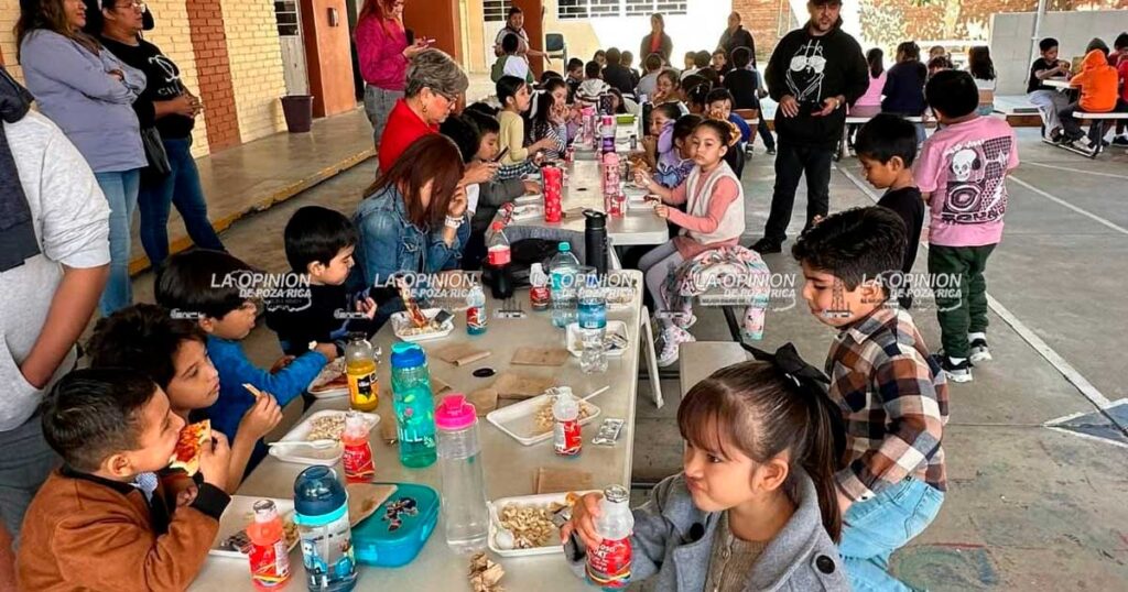 Voluntarios de Corazón les lleva Festival de Día de Reyes Voluntarios de Corazón les lleva Festival de Día de Reyes