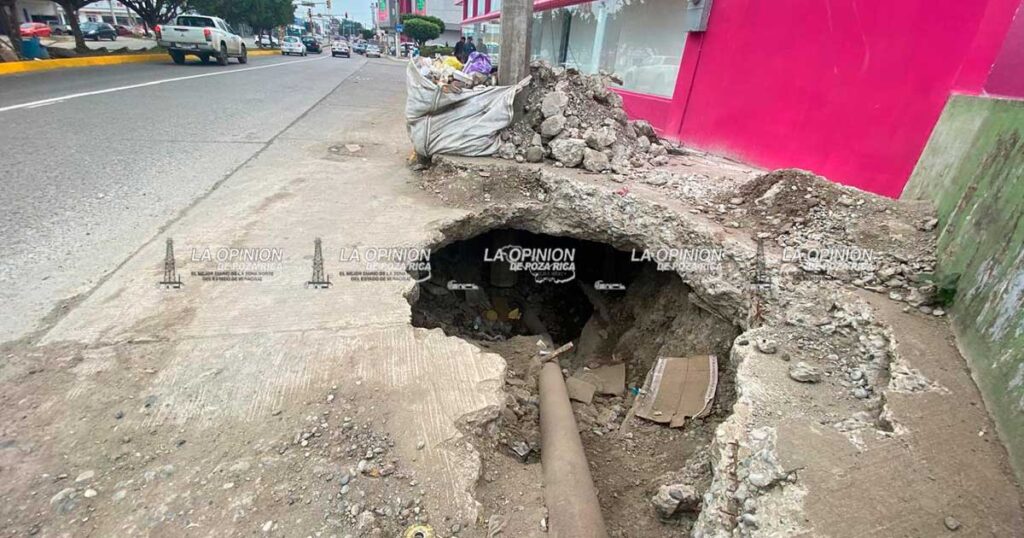 En octubre, la fuerza de la corriente lo arrancó; ahora es un riesgo En octubre, la fuerza de la corriente lo arrancó; ahora es un riesgo
