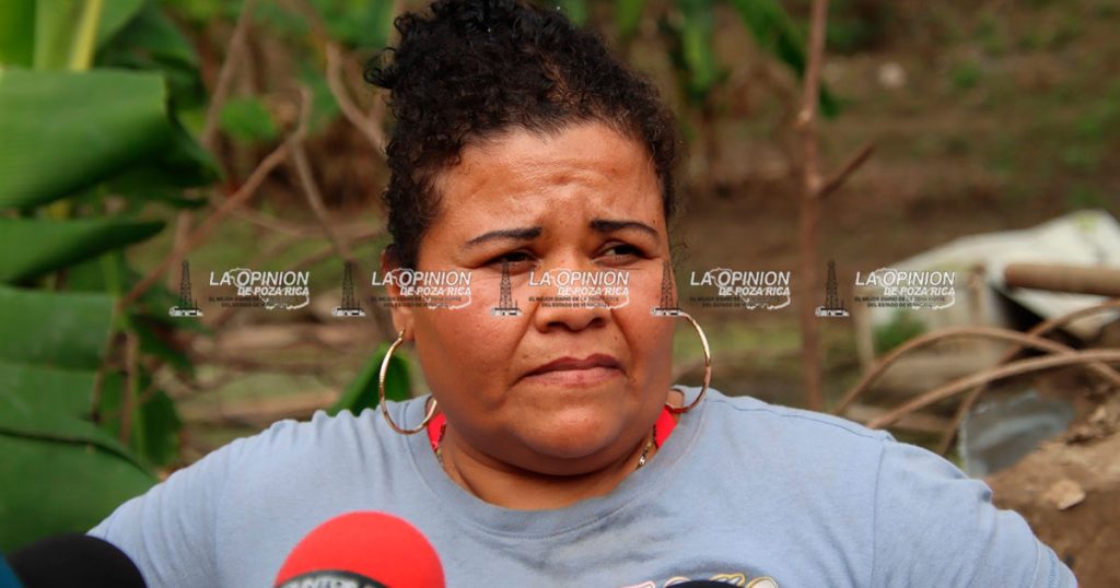 Vecinos de la Ignacio de la Llave viven en un foco de infección desde la inundación Vecinos de la Ignacio de la Llave viven en un foco de infección desde la inundación
