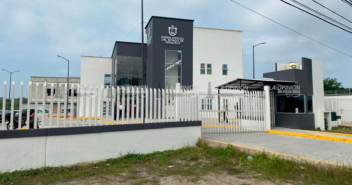Paran trabajos de la última etapa de Ciudad Judicial Poza Rica Paran trabajos de la última etapa de Ciudad Judicial Poza Rica
