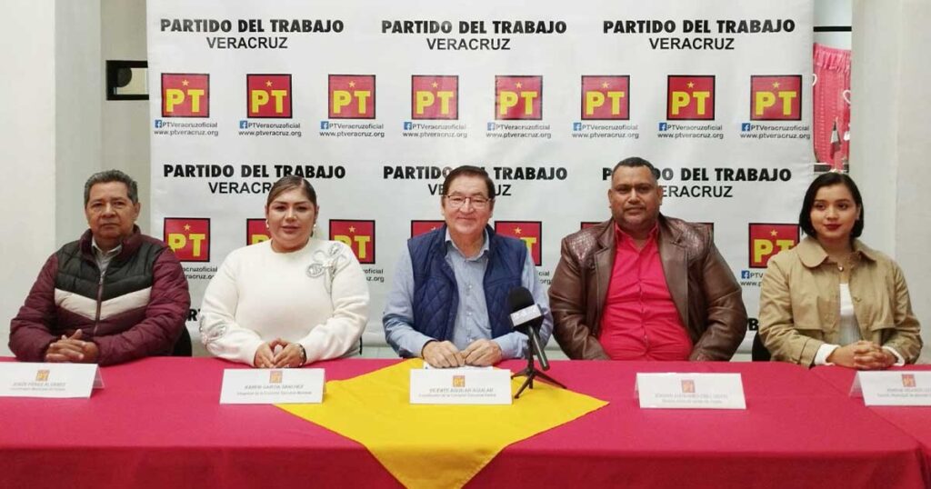 Respalda PT a Síndico en Lerdo de Tejada, hijo de alcalde es quien manda en el Ayuntamiento, denuncia Respalda PT a Síndico en Lerdo de Tejada, hijo de alcalde es quien manda en el Ayuntamiento, denuncia