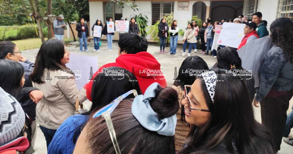 Trabajadores de CONAFE exigen mejora de condiciones laborales Trabajadores de CONAFE exigen mejora de condiciones laborales