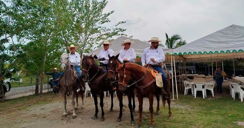 Confirman Cabalgata Internacional de la Unidad Vega de Alatorre para el 14 de marzo Confirman Cabalgata Internacional de la Unidad Vega de Alatorre para el 14 de marzo