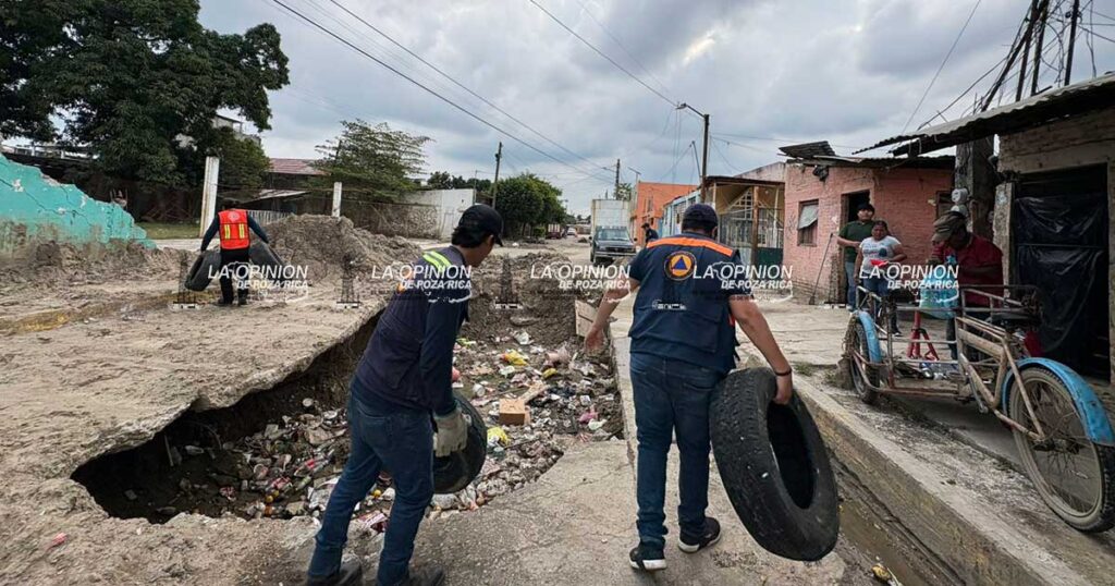 Elimina Protección Civil riesgos en la Ignacio de la Llave Elimina Protección Civil riesgos en la Ignacio de la Llave
