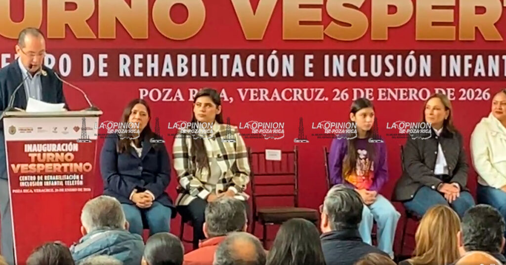 Le cumple Rocío Nahle a niñas y niños del CRIT Veracruz Le cumple Rocío Nahle a niñas y niños del CRIT Veracruz