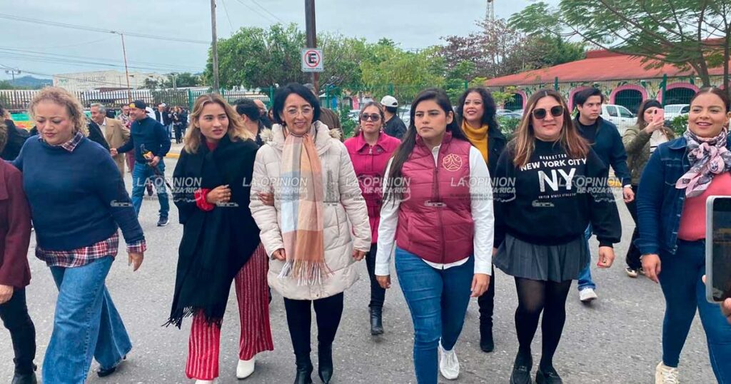 Haremos de Poza Rica una ciudad incluyente; Adanely Rodríguez Haremos de Poza Rica una ciudad incluyente; Adanely Rodríguez