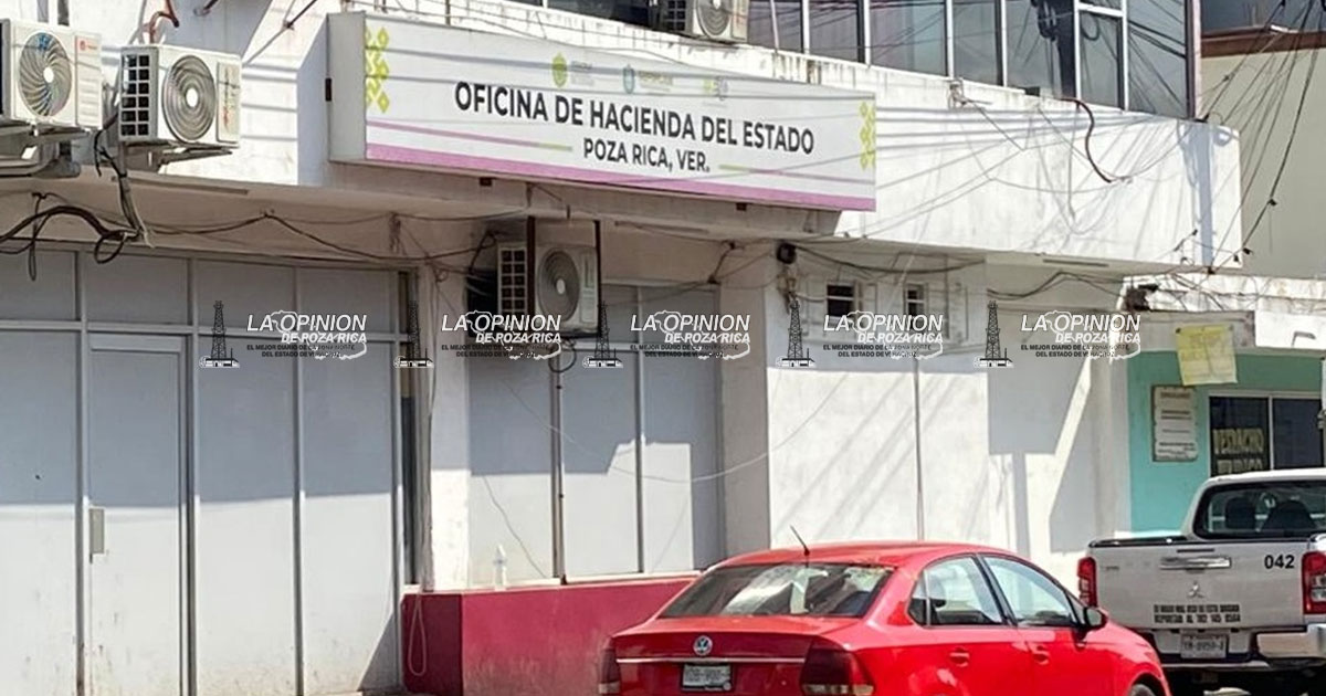 Solo 30 fichas para más de cien personas en Hacienda del Estado Solo 30 fichas para más de cien personas en Hacienda del Estado