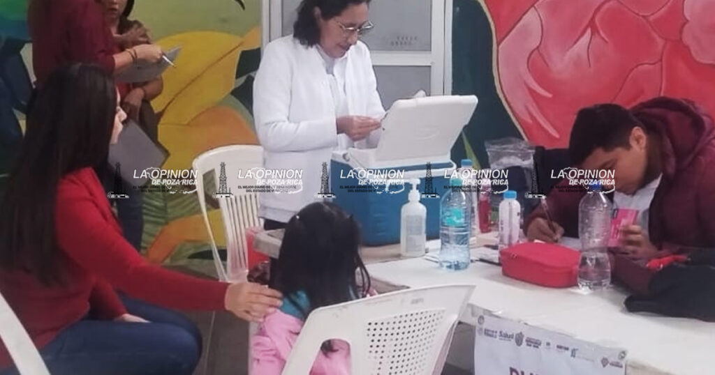 Aplican vacuna contra sarampión a niños de 6 meses a 9 años Aplican vacuna contra sarampión a niños de 6 meses a 9 años