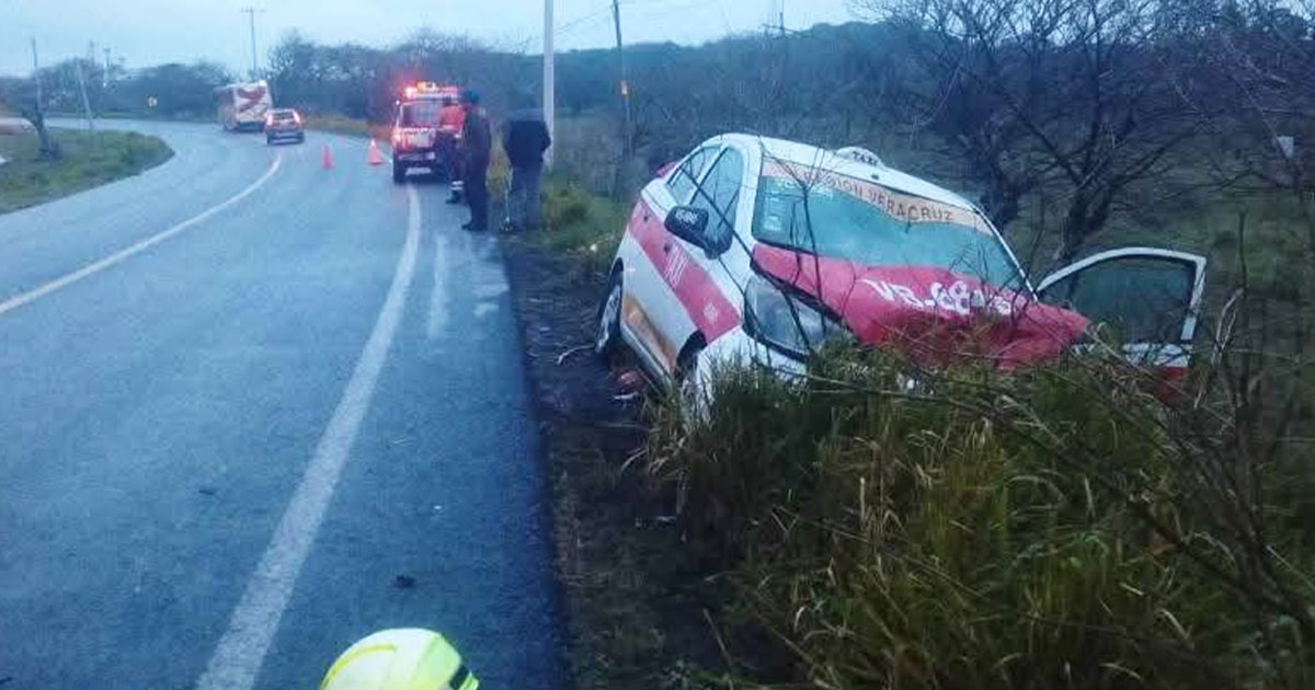 Motociclista pierde la vida al chocar con taxi Motociclista pierde la vida al chocar con taxi