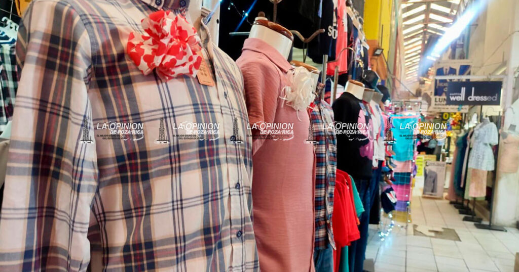 Comerciantes del Mercado Poza Rica invitan a consumir local este 14 de febrero Comerciantes del Mercado Poza Rica invitan a consumir local este 14 de febrero