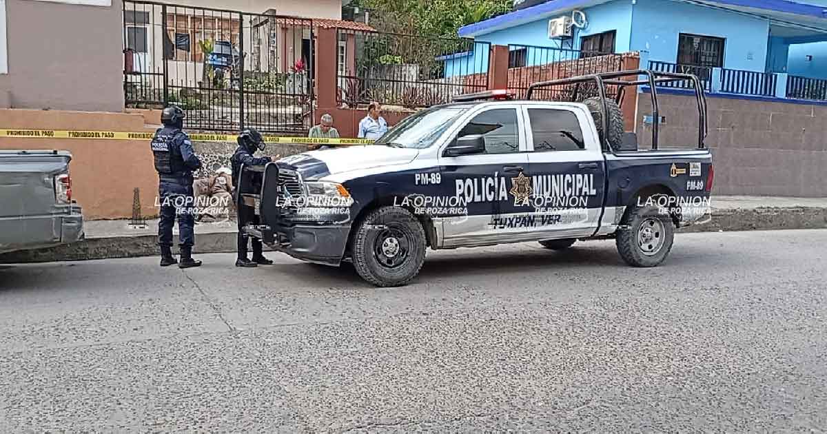 Abuelito muere frente a su casa Abuelito muere frente a su casa
